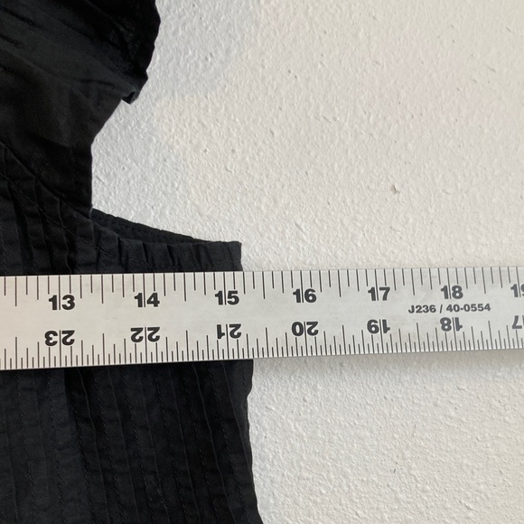 J.‎ Crew Women's Pintuck Peplum Top Black XS - Picture 3 of 6